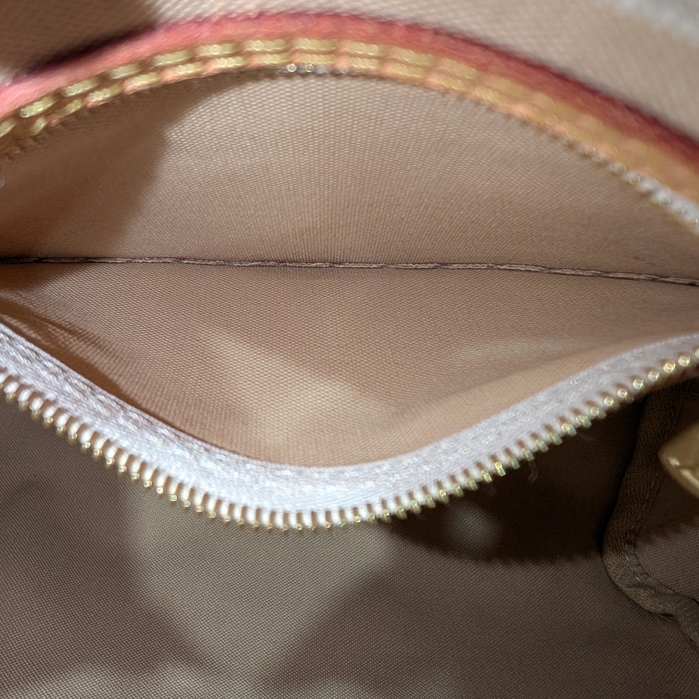 Sold - Picture 10 of 15